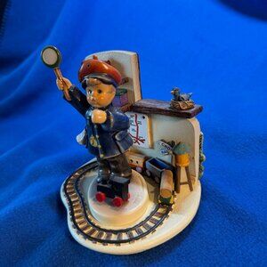 Hummel All Aboard with Homeward Bound Scape